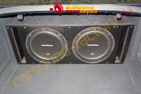 Сабвуфер Rockford Fosgate Rockford Fosgate R1 Audi A6