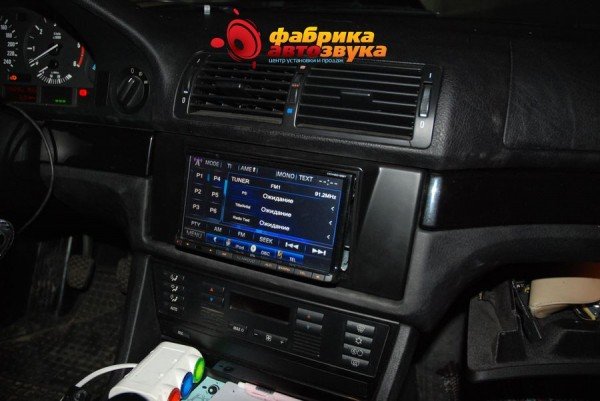 установка и подключение автомагнитолы Kenwood BMW 5 series