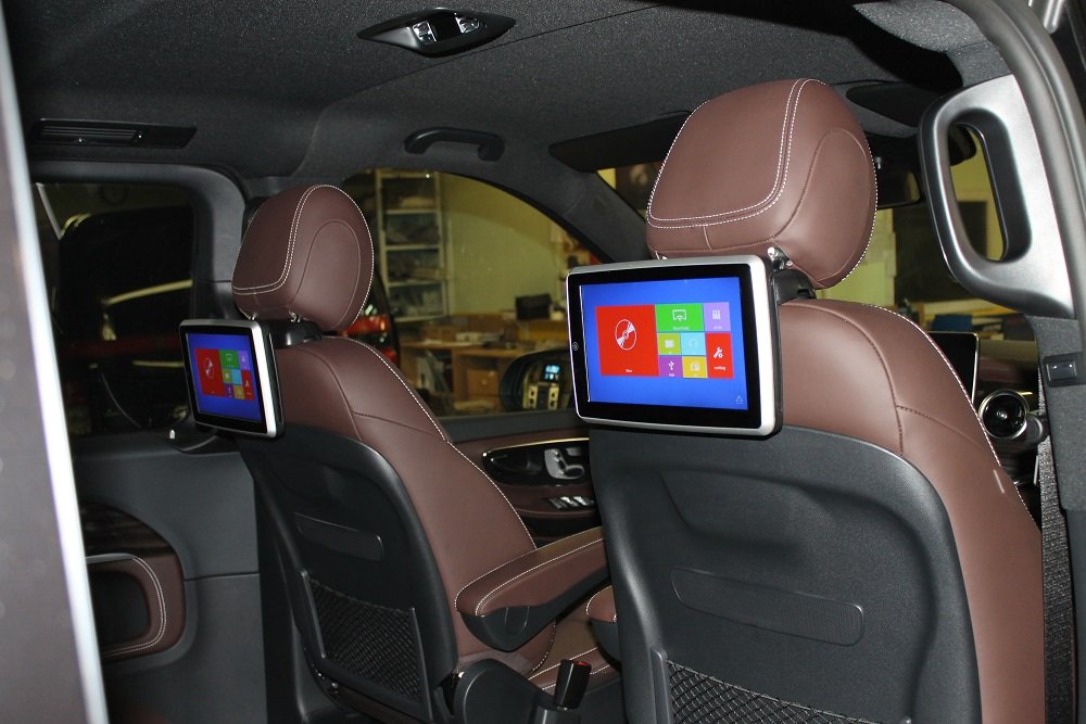 Установка навесных мониторов в Mercedes V class