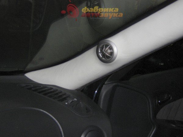 Установка пищалок DLS T25 Alfa Romeo 156