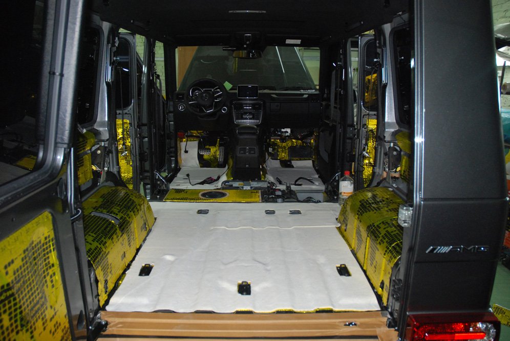 Шумоизоляция пола Mercedes G class gelandewagen