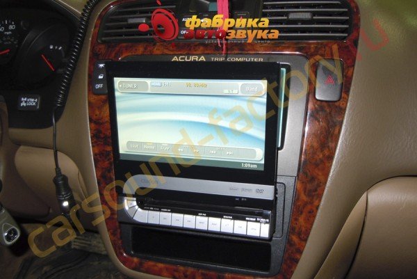 Установка магнитолы Clarion VRX-785BT Acura MDX