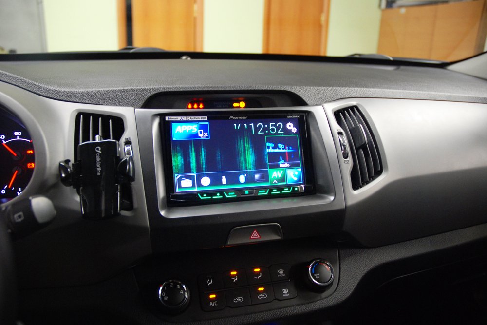 Установка автомагнитолы в Kia Sportage 3