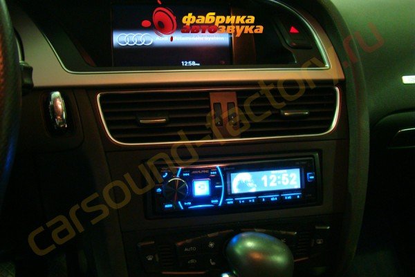 установка автомагнитолы Alpine iDE-178BT Alpine iDE-178BT Audi A5